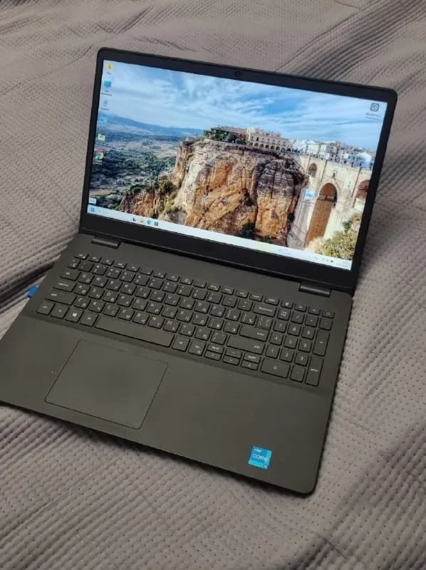 Dell Vostro 3500 в идеальном состоянии — как новый! — Батуми — 660 ₾