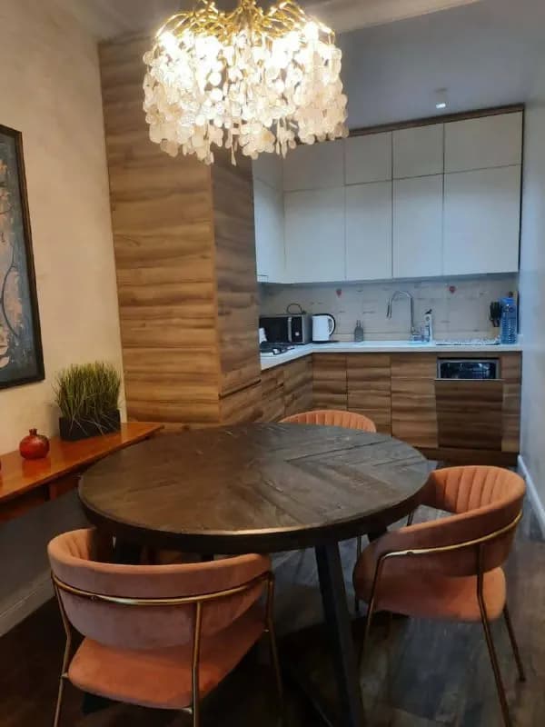 1+1 по улице Пиросмани, 19 — Батуми — 800 $