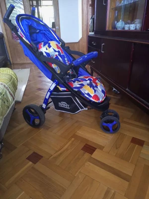 200 лар. Торг уместен — Батуми — 200 ₾