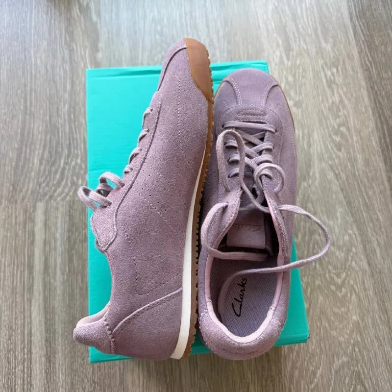 Clarks, указано размер 7 на стопу 255 мм, но по стельке 27,5 см. Поэтому мне большие. — Тбилиси — 100 ₾