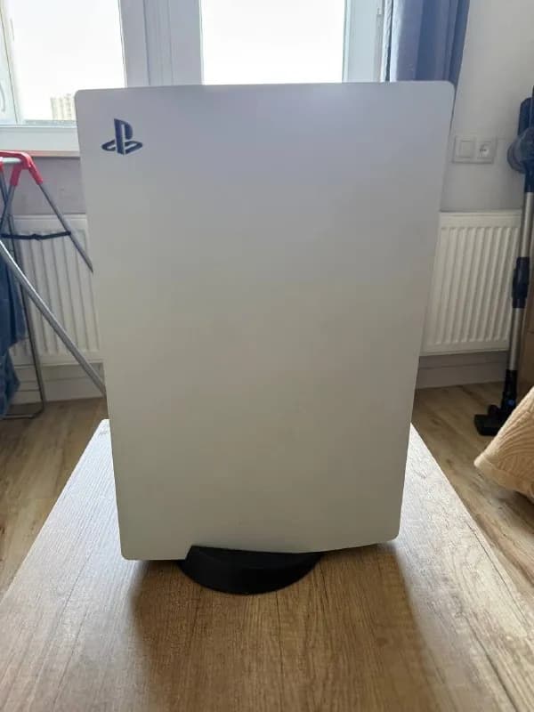 PS5!!! с дисководом и 2 джойстиками. — Тбилиси — 1 500 ₾