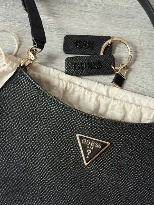 guess — Батуми — 150 ₾