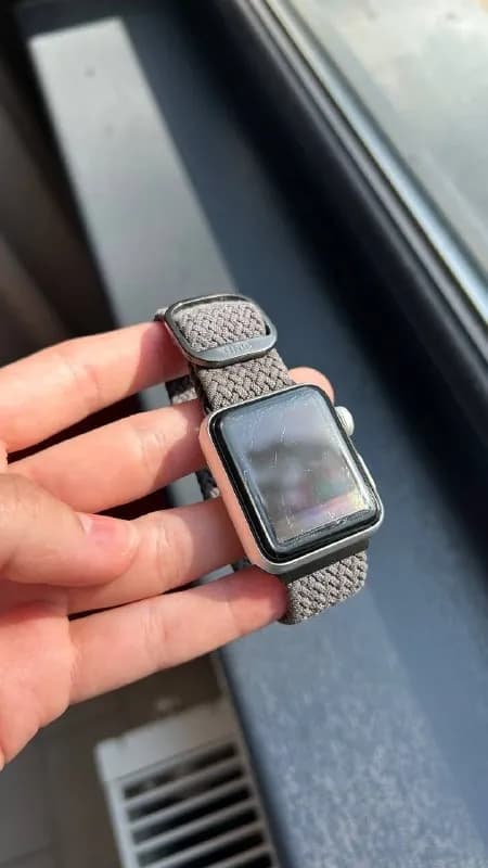 Apple Watch Series 3 Nike, 38 mm — 140 лари — Тбилиси — 140 ₾
