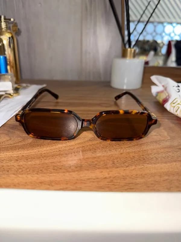 1. Очки miu miu оригинал — 150$ — Батуми — 150 ₾
