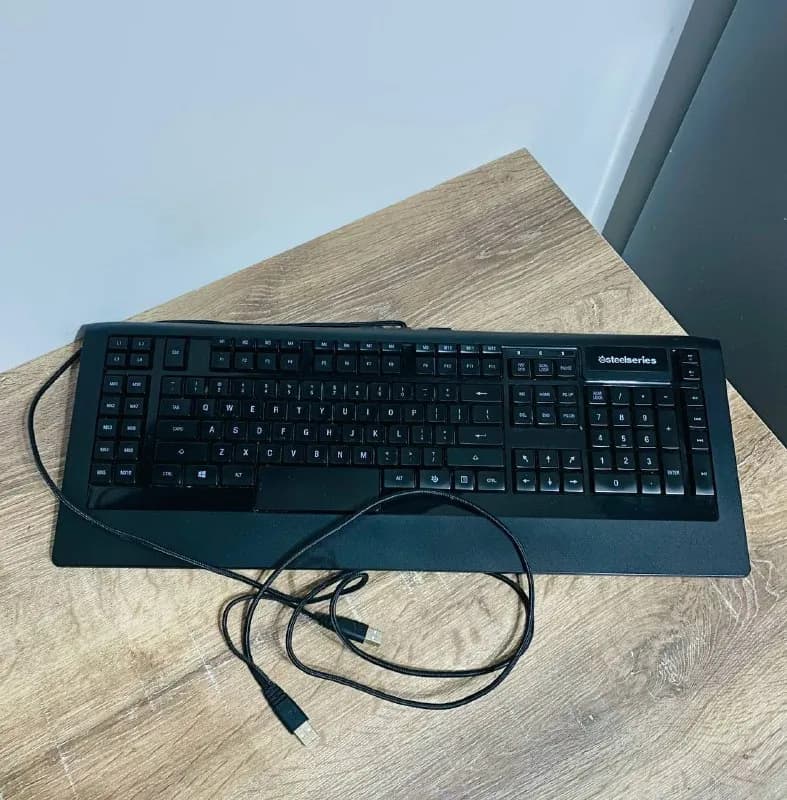 SteelSeries Apex 350. — Батуми — 125 ₾