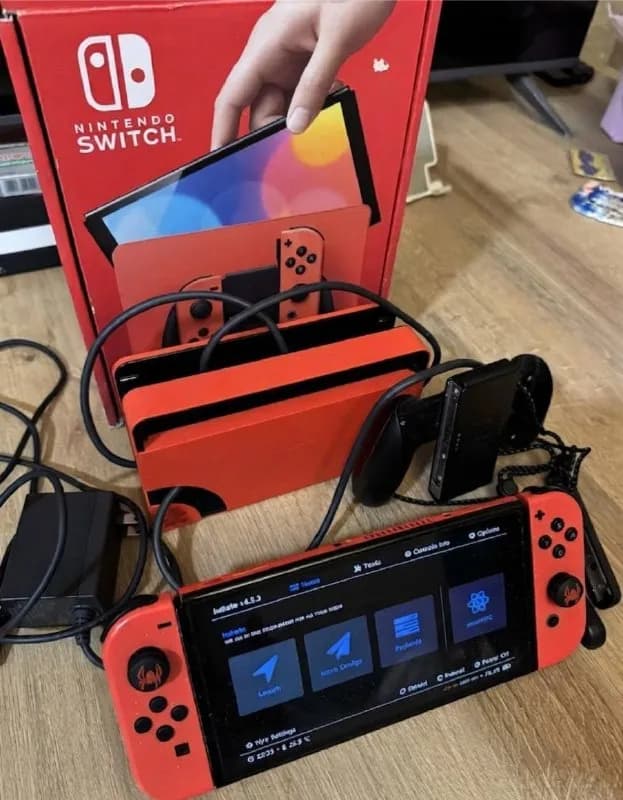Nintendo Switch OLED Mario Edition — 1350 ₾. Полный заводской комплект: коробка, док-станция, зарядн — Батуми — 1 350 ₾