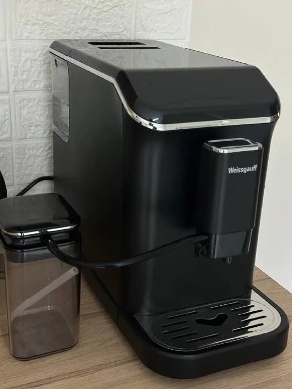 Weissgauff с капучинатором и емкостью для молока, почти не пользовались. — Батуми — 1,000 ₾