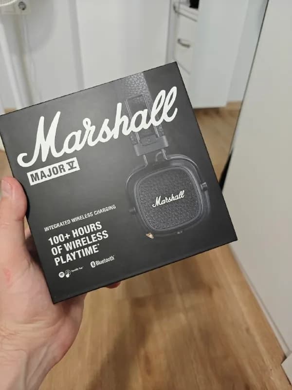 Marshall major 5, отличное состояние, не подошёл форм фактор для меня, полный комплект, 150 лари — Батуми — 150 ₾