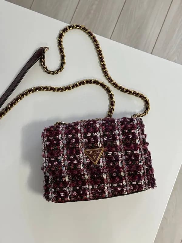 GUESS 265 лари — Батуми — 265 ₾