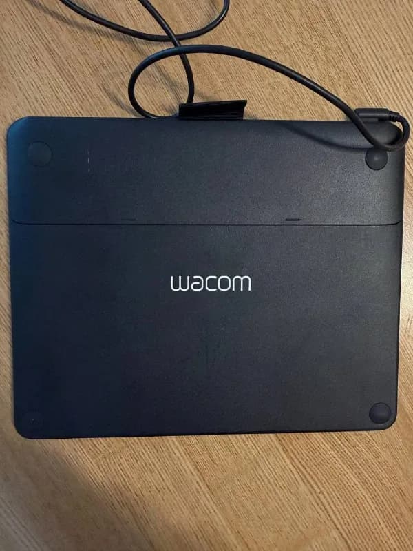 Wacom с пером — Тбилиси — 100 ₾