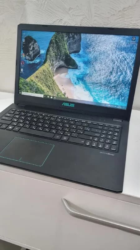 ASUS VivoBook M570DD в отличном состоянии + 2 видеокарты! — Батуми — 700 ₾