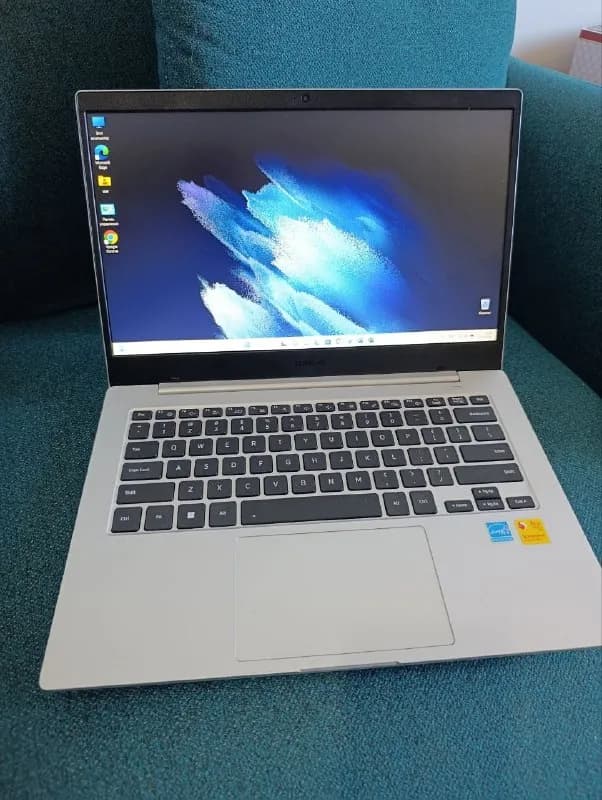 Samsung Galaxy Book Go — Батуми — 800 ₾