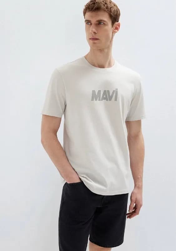 Mavi мужская бежевая футболка (оригинал) — Батуми — 50 ₾