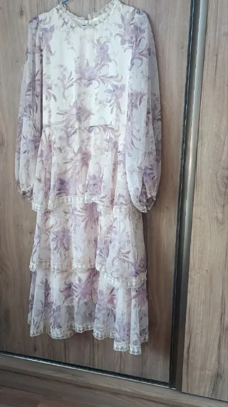 1) цветочное платье — Батуми — 35 ₾