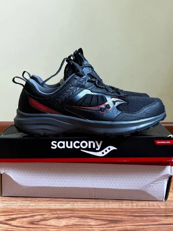 e легкие кроссовки Saucony tr16. С внешней частью подошвы xt 600, стойкой к стиранию. Заказывал н — Батуми — 45 ₾