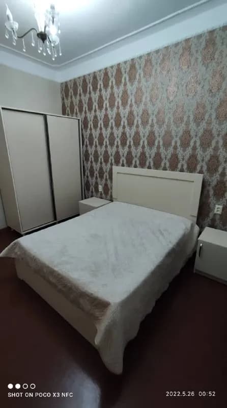 5 спален, цена 2000 долларов. Возможна аренда 2-го этажа, цена 700 долларов, тел. ([телефон]. — Батуми — 2 000 ₾