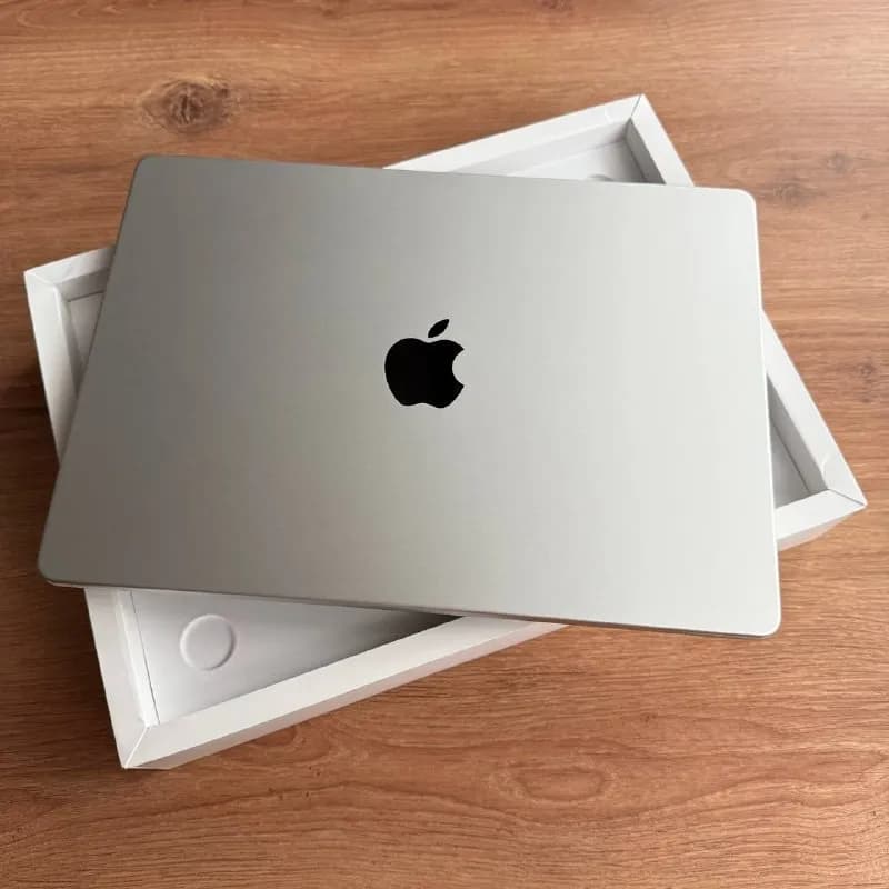 MacBook Pro 14 M5 Pro 24GB 1TB Silver — Батуми