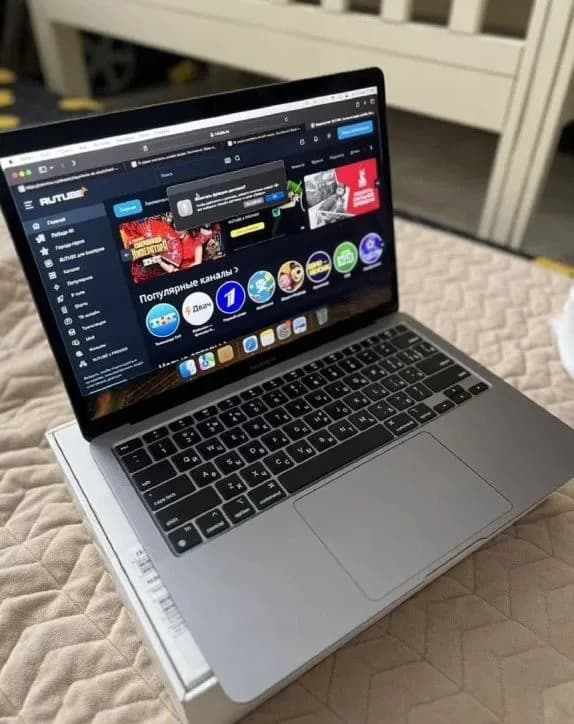 MacBook Air Retina 2020 с 16 ГБ RAM и SSD 512 ГБ — редкая и мощная комплектация! — Батуми — 370 $