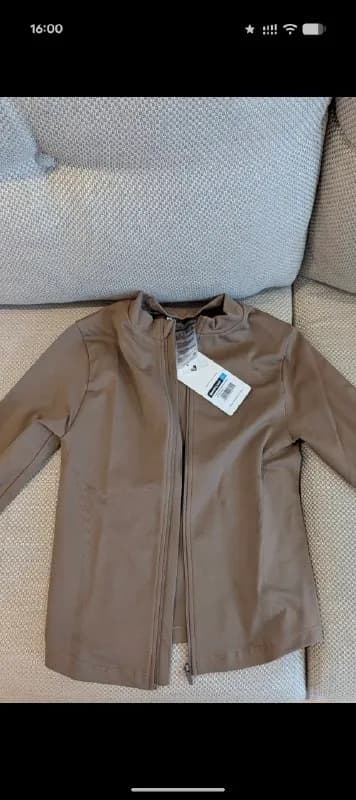 Best Woman — Батуми — 70 ₾