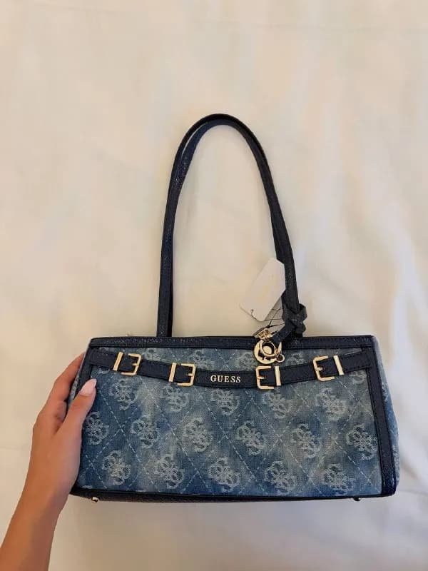 Guess Shoulder Bag. — Батуми — 270 ₾
