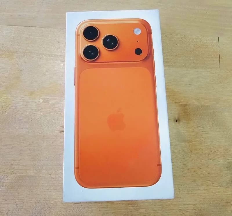 iPhone 17 Pro 512 ГБ США (eSIM, LL/A). Абсолютно новый, не вскрывался, заводская упаковка. Коробку в — Батуми — 3,550 ₾