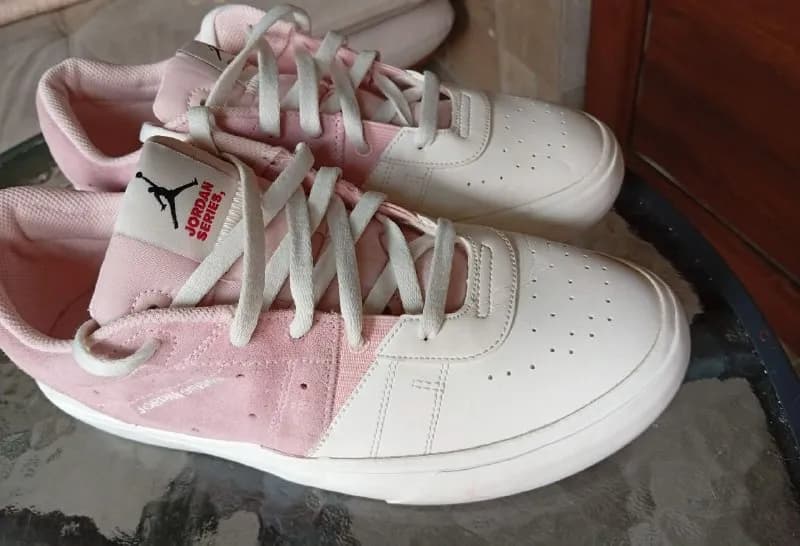 Adidas новые цена 120 лари размер 43(US 9.5) — Батуми — 120 ₾