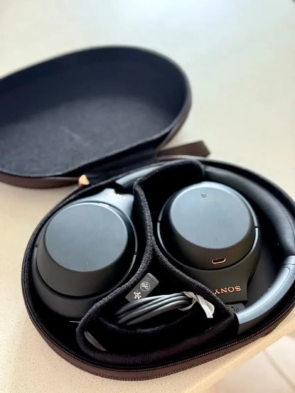 Sony WH-1000XM4 — Батуми — 350 ₾