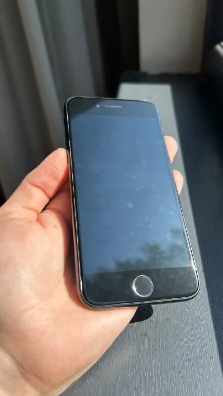 iPhone se 2022 — 240 200 gel — Тбилиси — 240 200 ₾