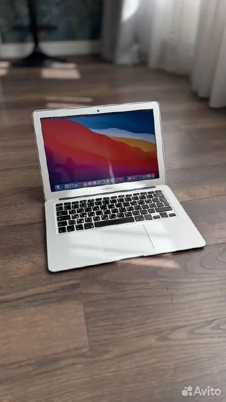 MacBook air 13, 2017 года, оперативная память RAM 8 gb. Был куплен в США. Накладка русского англий — Батуми — 570 ₾