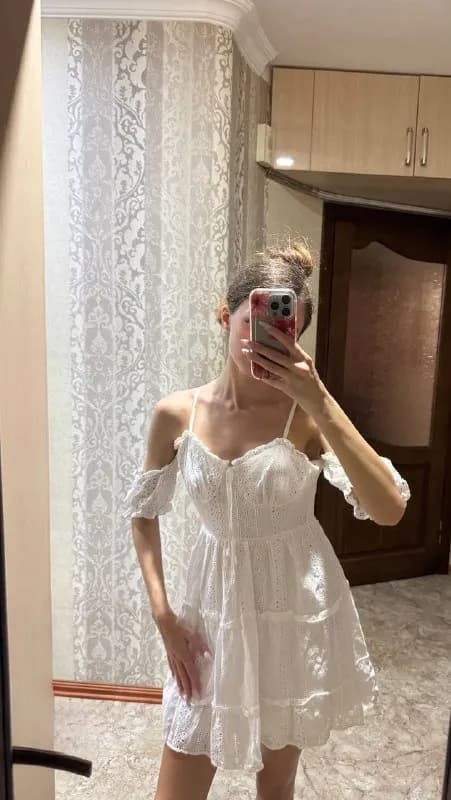 1) платье размер xs цена 25 лари — Батуми — 25 ₾