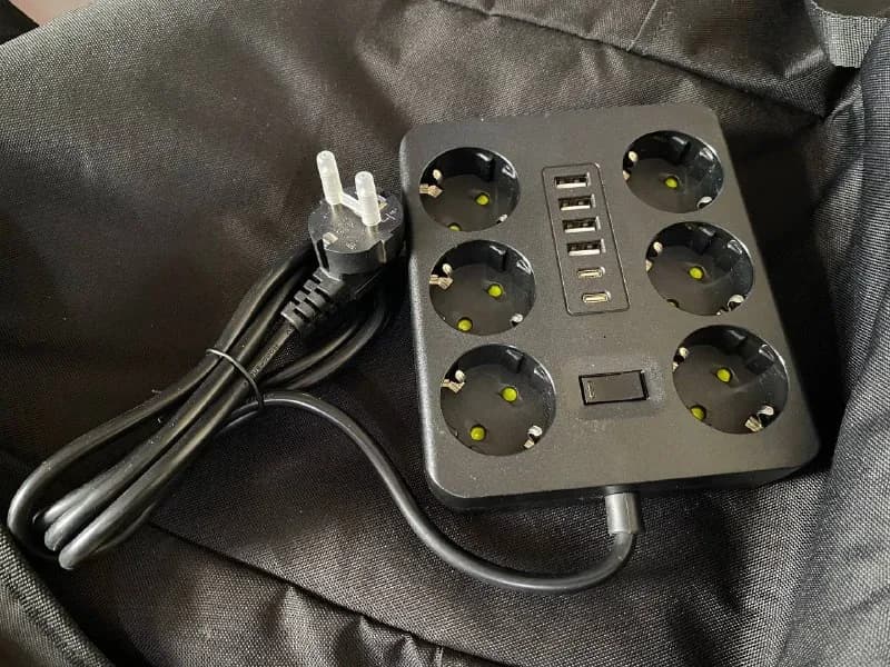 6 розеток + 4 USB + 2 Type-C — Батуми — 75 ₾