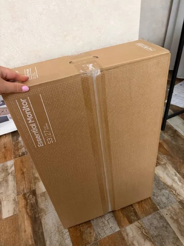 27» Samsung Essential S3 S30GD S27D300GAI черный за 100 лари. Брала за 329 лари, есть коробка и чек. — Батуми — 100 ₾