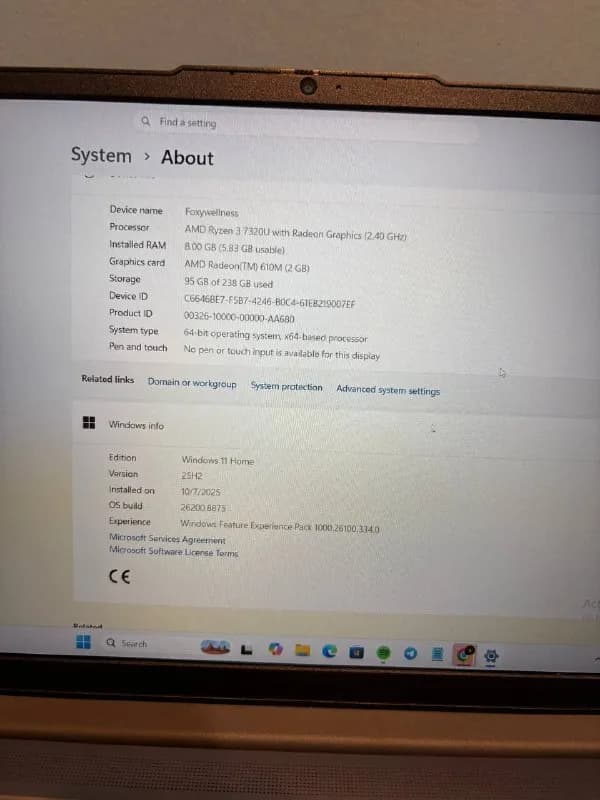 Lenovo IdeaPad Slim 3 15AMN8 (Ryzen 3 / 8GB / 256GB SSD). Состояние отличное, Windows 11. Отлично по — Тбилиси — 1 100 ₾