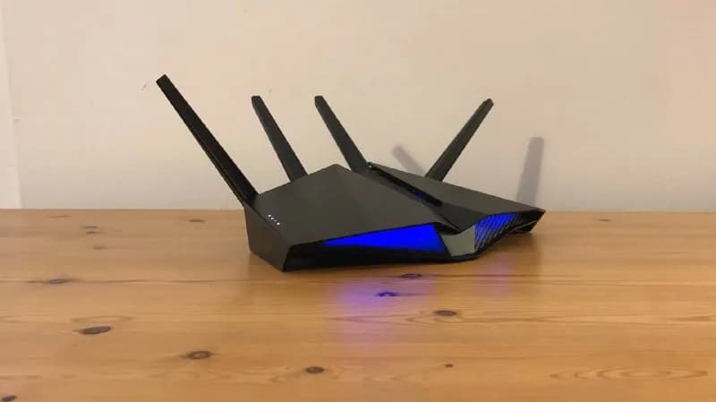 Asus rt-ax82u, для большой квартиры идеален, добивал с 6 этажа до улицы, новый стоит 100$+, — Батуми — 100 ₾