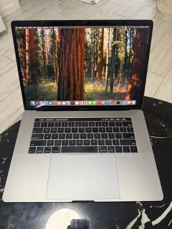 MacBook Pro 15» (2018) — Батуми — 1 000 ₾