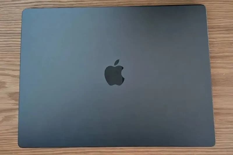 Apple MacBook Pro 14 дюймов (2023), чип M3 Pro, 18 ГБ ОЗУ, SSD 512 ГБ, 11-ядерный процессор, 14-ядер — Батуми — 3 500 ₾