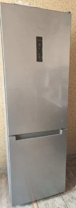 Indesit (No Frost) в связи с отъездом. Состояние нового, пользовались всего 2 месяца, очень чистый. — Тбилиси — 700 ₾
