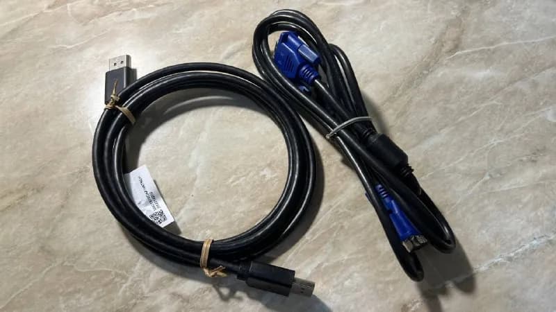 Display Port и VGA — Тбилиси — 25 ₾