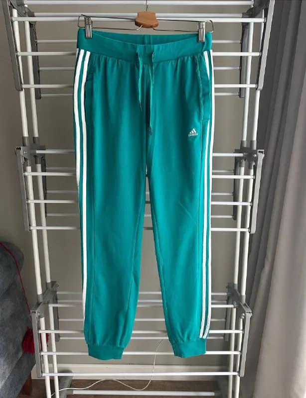 Adidas. Оригинал. Размер S. — Батуми — 60 ₾
