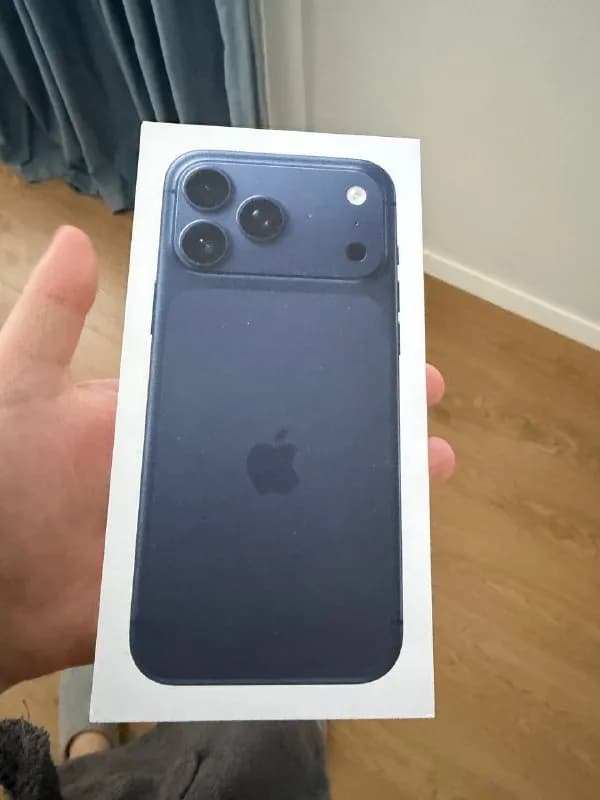 iPhone 17 Pro Max (256 GB, синий) — Тбилиси — 1 350 $