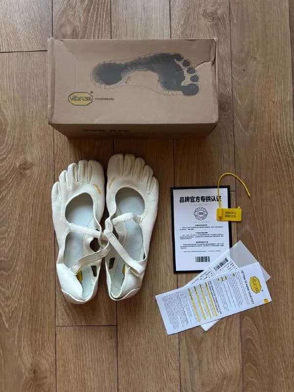 Vibram V-soul в бежевом цвете с розовой подошвой, размер 40. — Тбилиси — 260 ₾