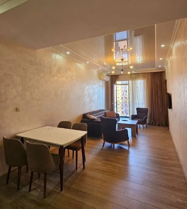 2+1 по улице — Батуми — 2 000 $