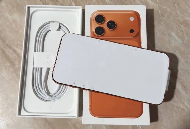 iPhone 17 Pro Max 256 ГБ, оранжевый, США, eSIM (американская версия). Новый, ни разу не использовалс — Тбилиси — 3 750 ₾