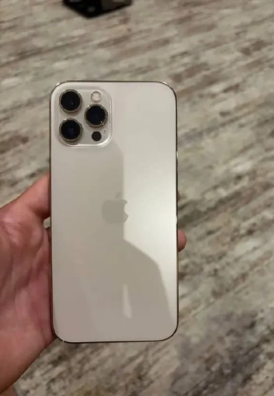 iPhone 12 Pro Max, 128 гб. Все отлично работает, никогда не был в ремонте. Батарея 78% 🔋 Sim+eSim. — Батуми — 600 ₾