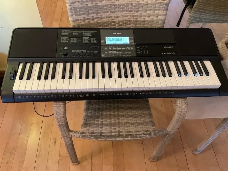 Casio CT-X800 — Батуми — 750 ₾