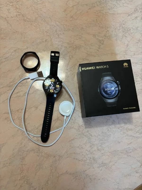 Huawei watch 5, в идеально состоянии (в пользовании около 2 месяцев). — Батуми — 600 ₾