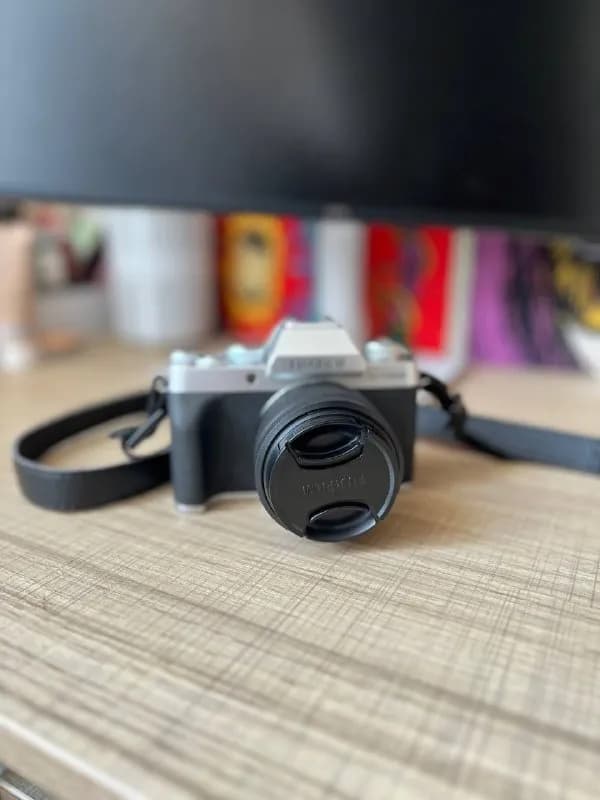 FujiFilm x-t200 + kit 15-45mm + карта памяти 128гб — Тбилиси — 1 700 ₾