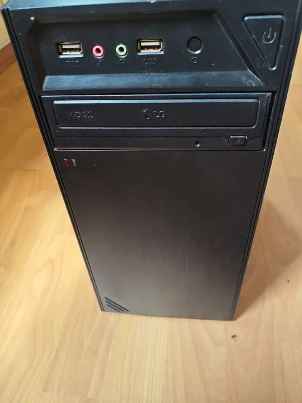 i3 7100, ddr4 8gb, ssd Kingston 120, видео gtx 650 1gb. Цена 250 лари. — Тбилиси — 250 ₾