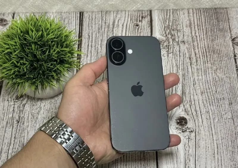 iphone 17 256gb, акб 100%, 1800 лари без торга. Обмен не интересует — Батуми — 1 800 ₾