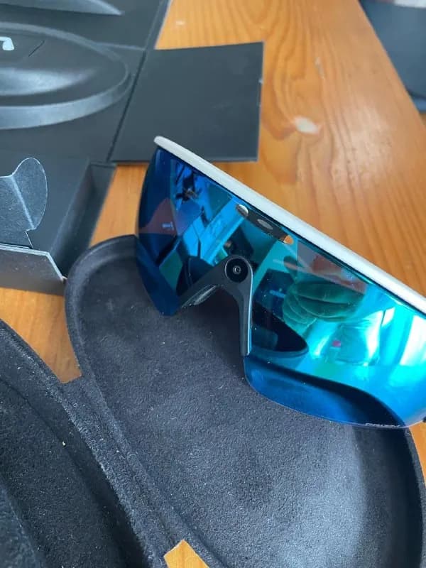 Oakley | Meta (модель Vanguard) / Smart Glasses — Батуми — 2,399 ₾
